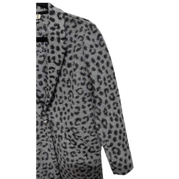 Michael Kors Leopard Print Fuzzy Coat – Size Medium Faux Wool Blazer Peacoat - Picture 3 of 8